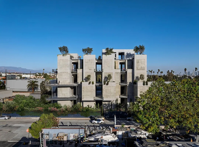 好萊塢“垂直公墓”，城市中的新生命歸宿